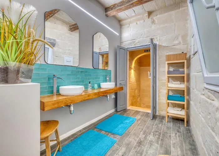 Le Petit Voyage - Chill Out * Cospicua