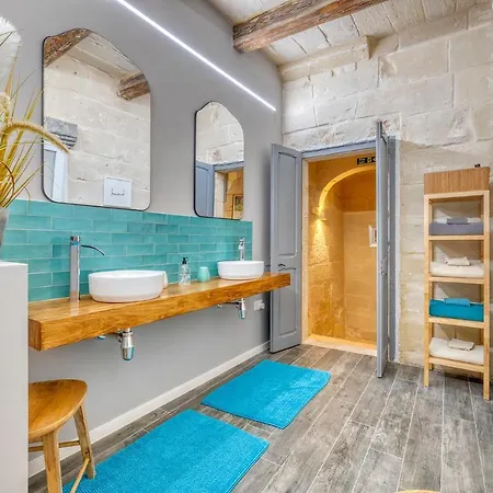 Le Petit Voyage - Chill Out * Cospicua