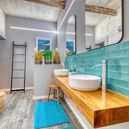 Le Petit Voyage - Chill Out Cospicua